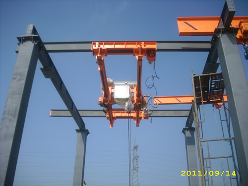 機(jī)艙行車(chē)